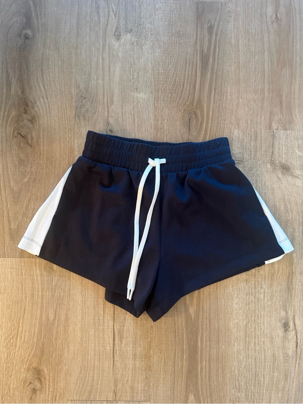 All in Motion Airy Sleek Pique Shorts